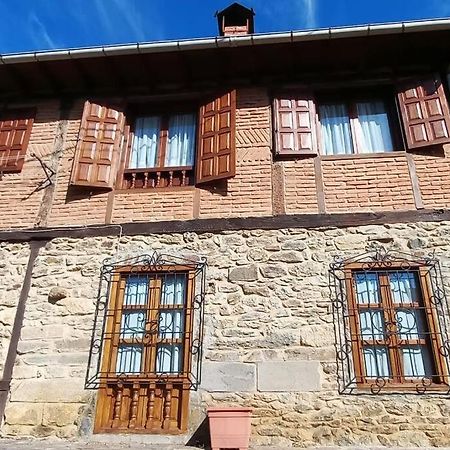 Casa Rustica En Dobres Con Vistas A La Montana Βίλα Εξωτερικό φωτογραφία