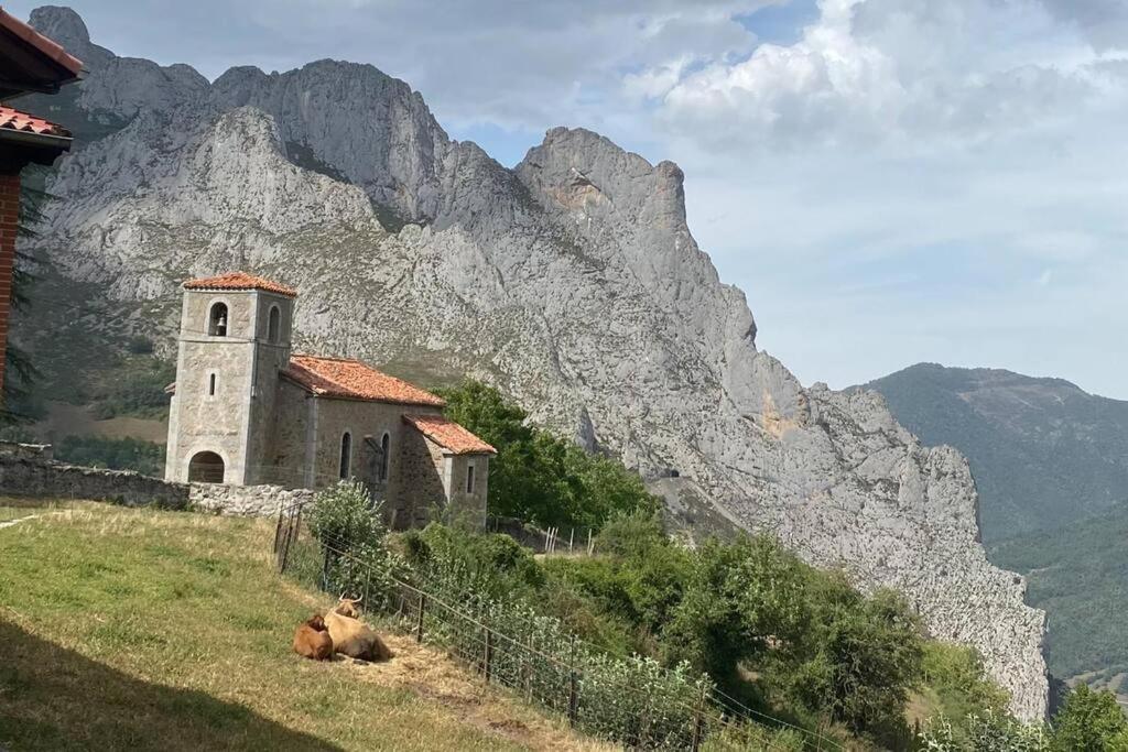 Casa Rustica En Dobres Con Vistas A La Montana Βίλα Εξωτερικό φωτογραφία